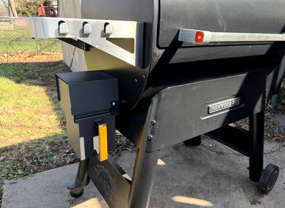 THE HANDLE: NATURAL HARDWOOD GRIP for THE GREASE BOX