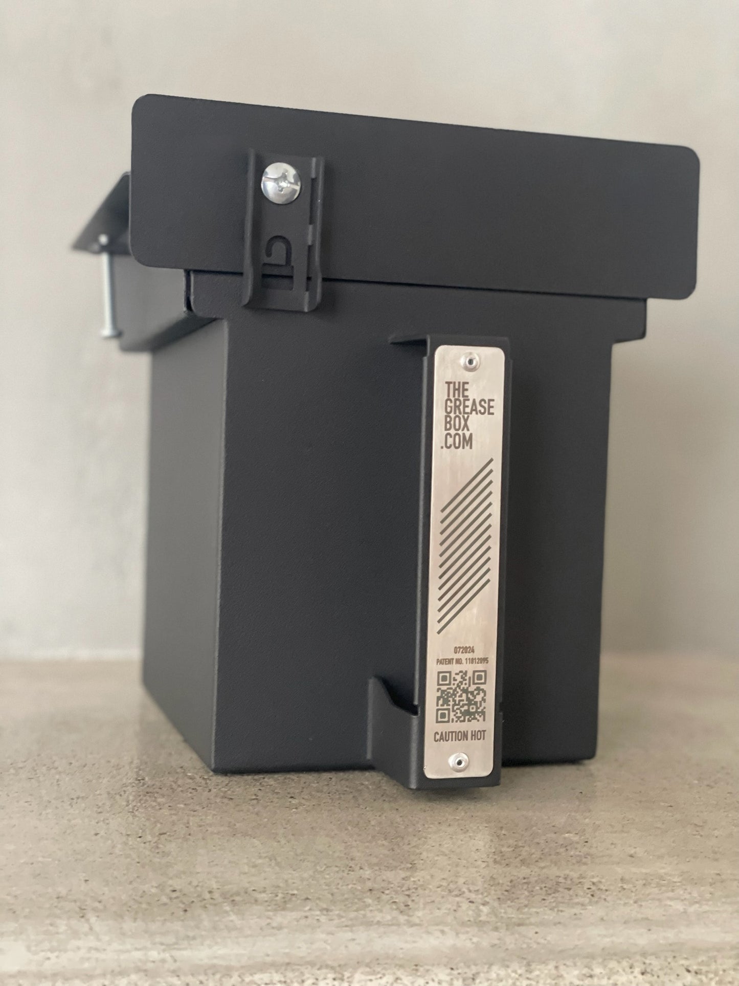 THE GREASE BOX GX-T: KEG replacement for Traeger WOODRIDGE & FLATROCK