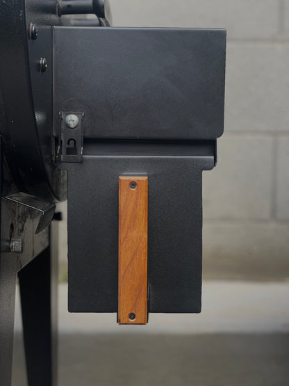 THE HANDLE: NATURAL HARDWOOD GRIP for THE GREASE BOX