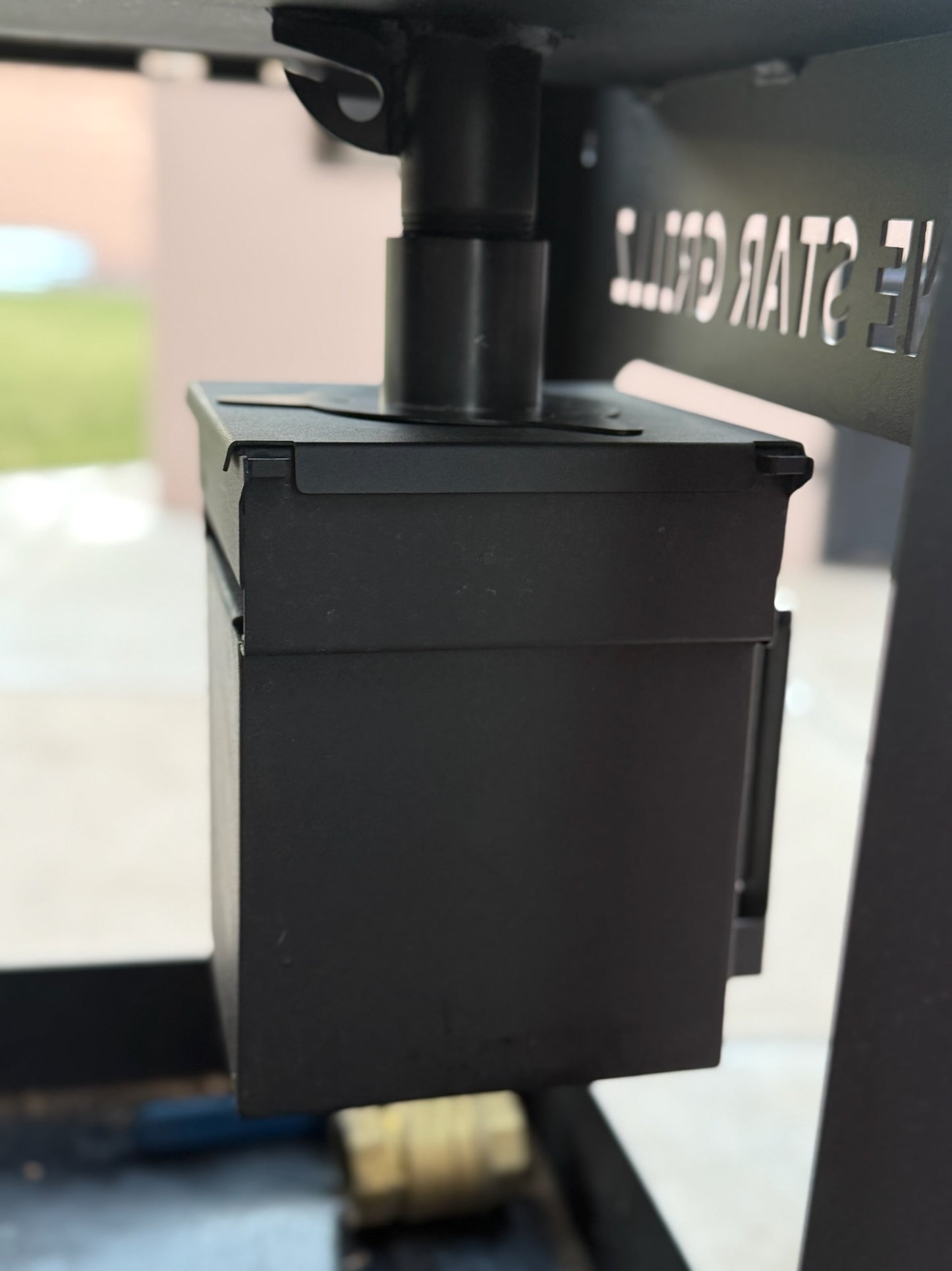 + THREAD ADAPTER -L (Compatible with select Lone Star Grillz & Pitts & Spitts; GX-U & Ball Valve Sold Separately)