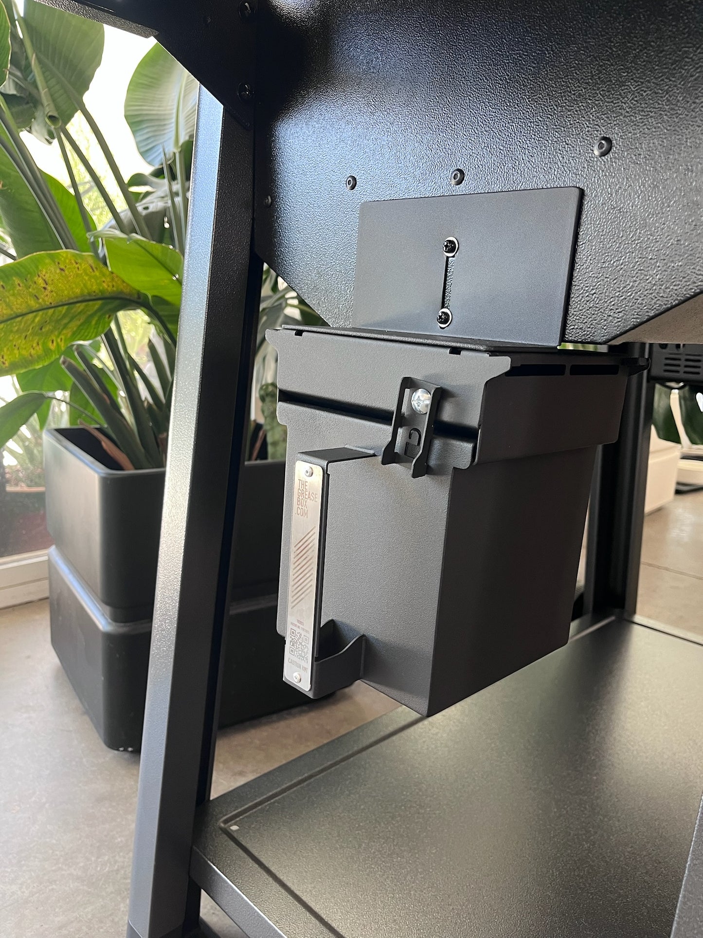 +Adapter West (For use with The Grease Box GX-U Sold Separately)